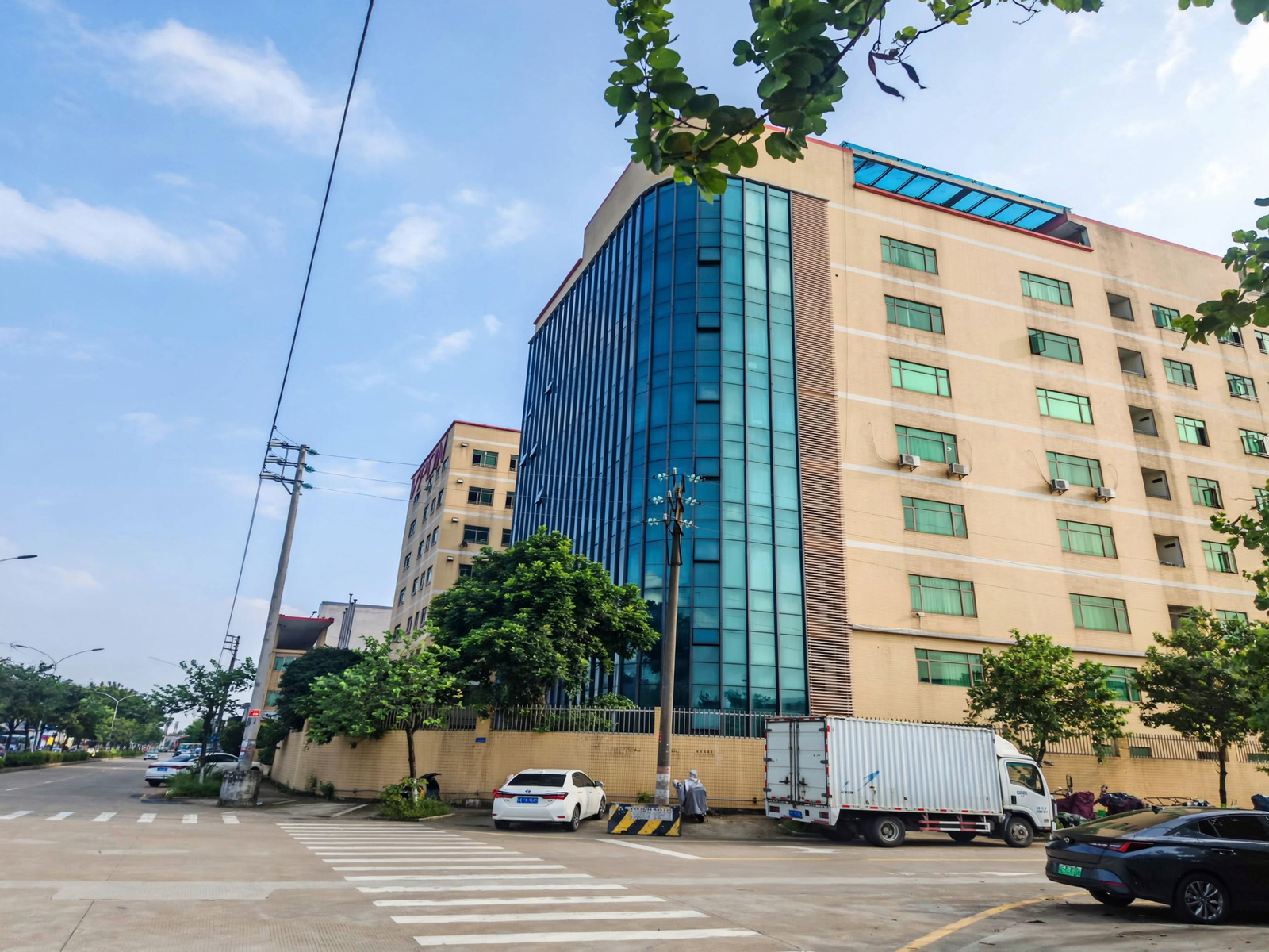 YASTAR LIGHT Factory Facility